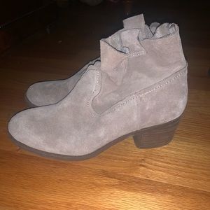 Ankle booties